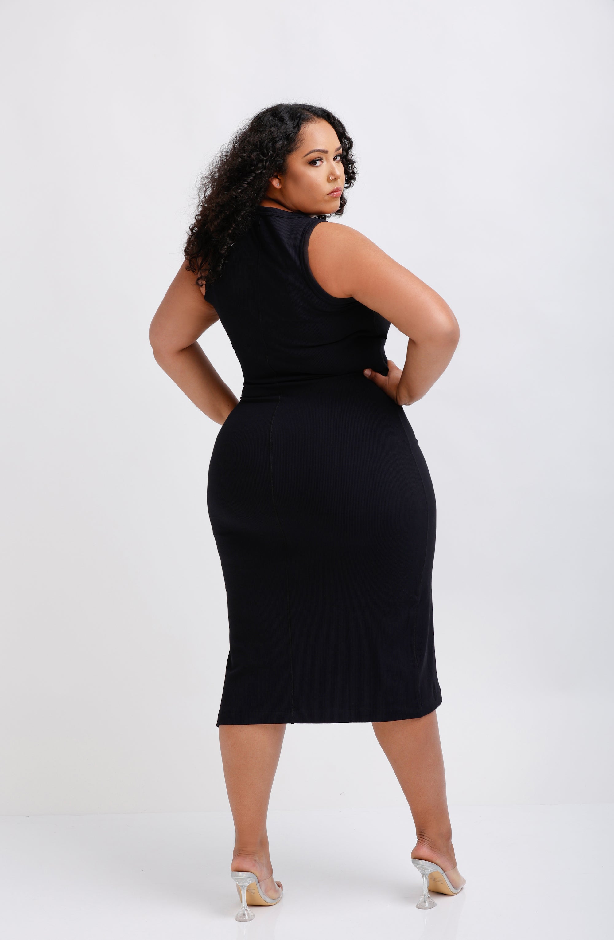 Plus-Size Ribbed Midi Dress 1x Plus-Size Ribbed Midi Dress 1x